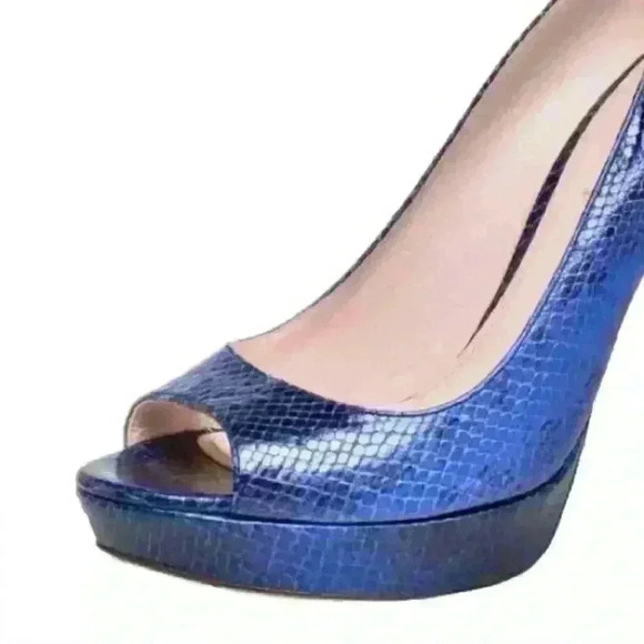 MIU MIU Blue Python Embossed Leather Peep Toe Platform Pumps - Picture 14 of 15